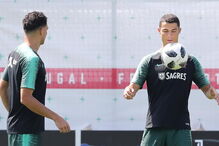 Cristiano Ronaldo super concentrado no treino