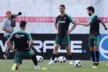 Cristiano Ronaldo super concentrado no treino