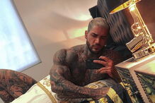 Soldado exibe vida luxuosa e tatuagens proibidas no Instagram