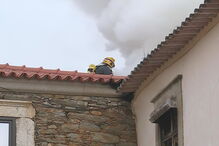 Casas consumidas pelas chamas   