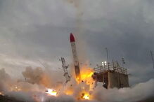 Foguetão japonês explode segundos após descolar