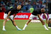  Cristiano Ronaldo durante a fase de aquecimento para o jogo frente ao Uruguai 