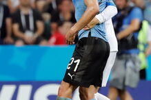 Ronaldo ampara Cavani lesionado