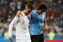 Ronaldo ampara Cavani lesionado