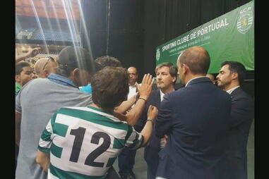 Sócios decidem futuro de Bruno no Sporting