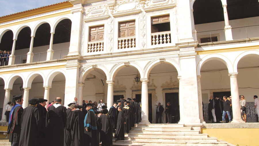 Universidade de Évora