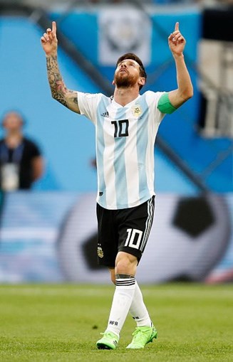 Messi junta-se ao apelo pela continuação das buscas por Emiliano Sala -  Futebol - Correio da Manhã