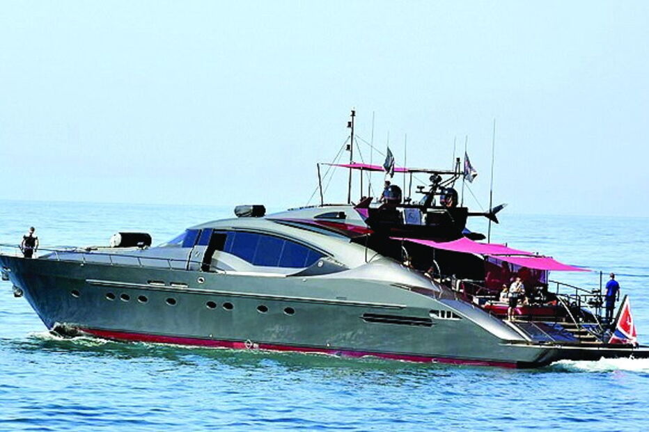 Cristiano Ronaldo em iate de 8,5 milhões de euros