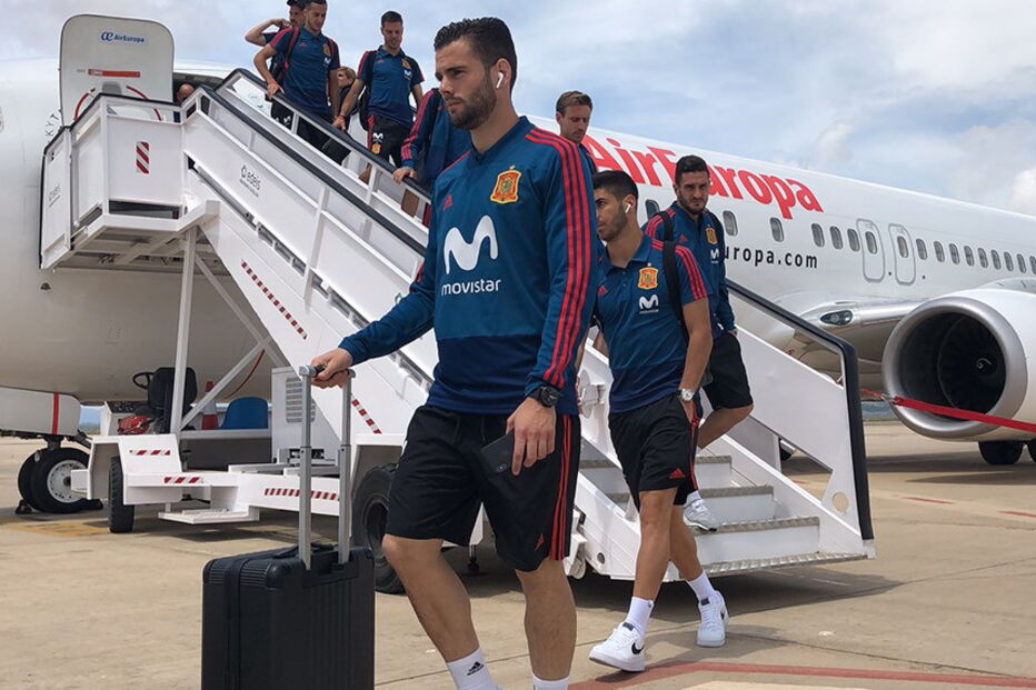Seleção espanhola à chegada a Villareal