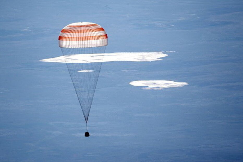 Nave Soyuz MS-07 regressou à Terra