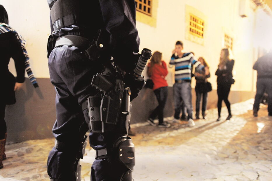 Polícias do Corpo de Intervenção