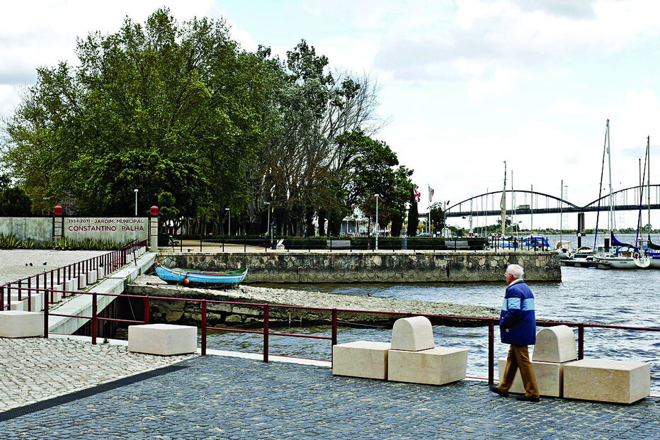 Agente de 34 anos, de folga, foi espancado na tarde de sábado no parque Constantino Palha por grupo que agredia jovem  
