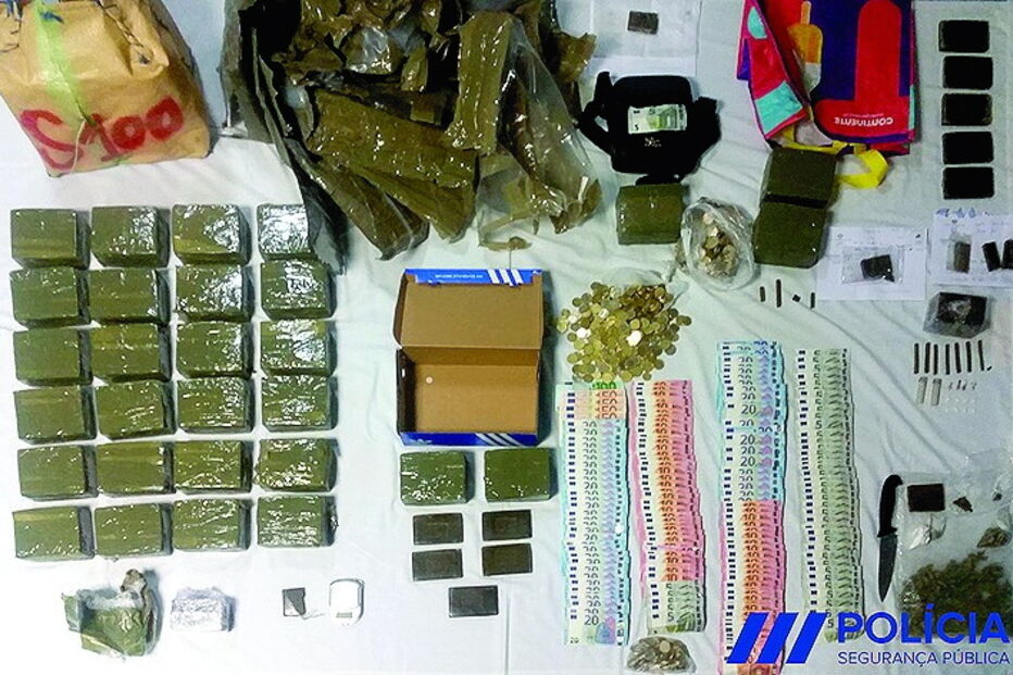 Droga apreendida na operação