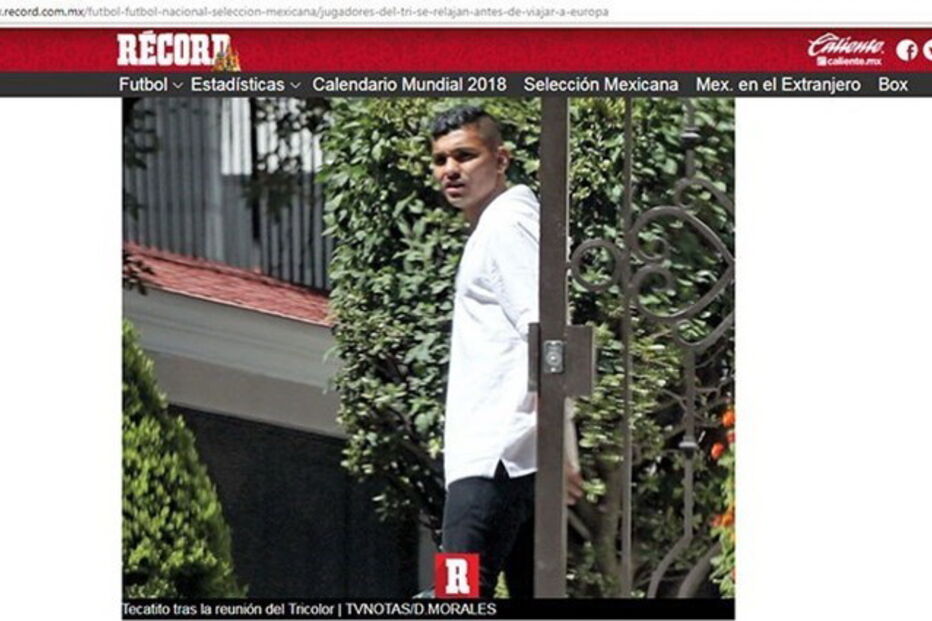 Jogadores do Benfica e FC Porto apanhados em festa com álcool e mulheres