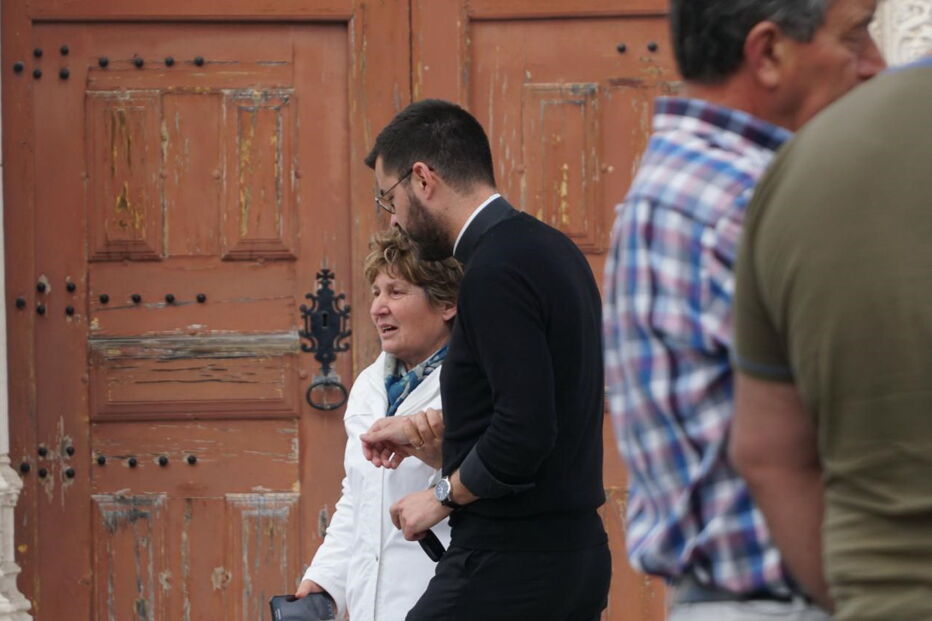 Arnal chora desaparecimento do padre Marco Brites