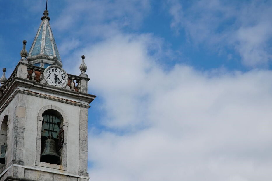 Arnal chora desaparecimento do padre Marco Brites