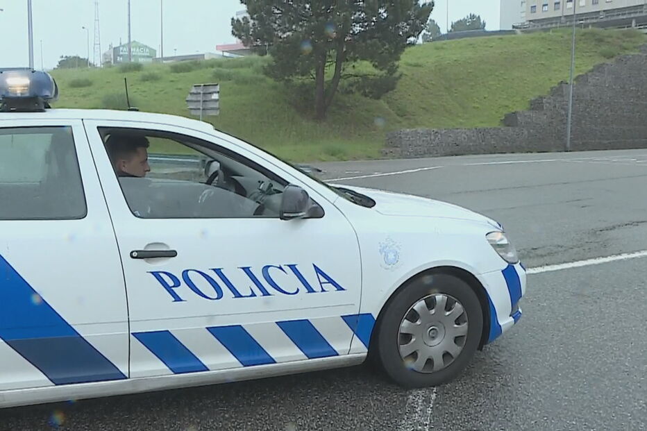 Despiste seguido de atropelamento fere pai e filha em Vila Nova de Gaia