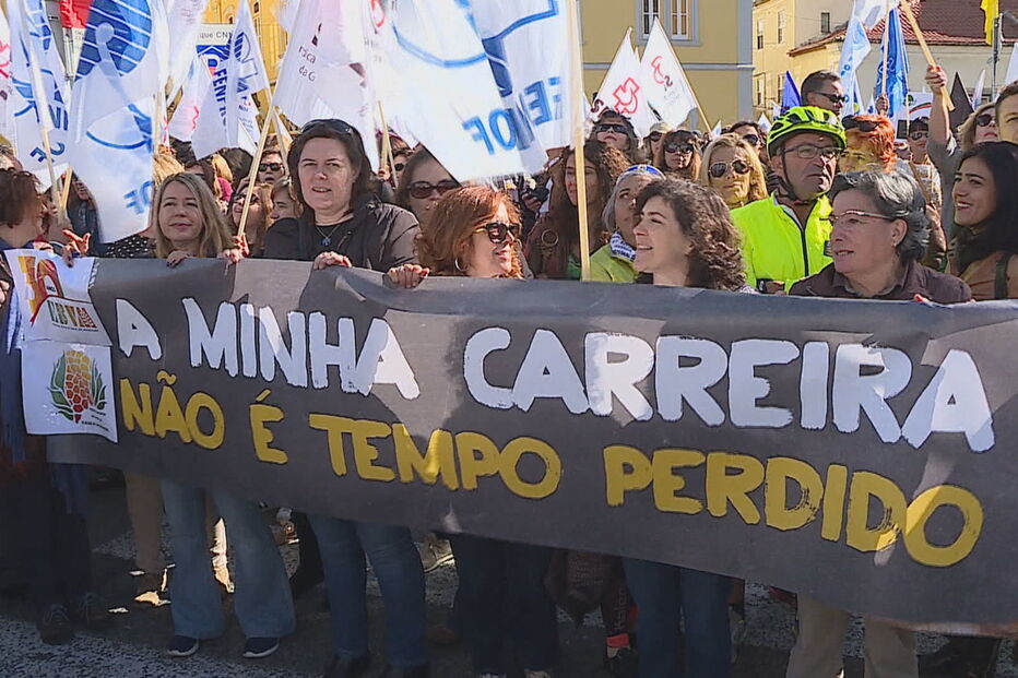 2018-06-07_14_31.36 Docentes ameaçam processar o Governo.jpg