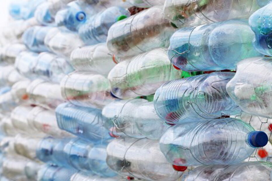 Garrafas de plástico