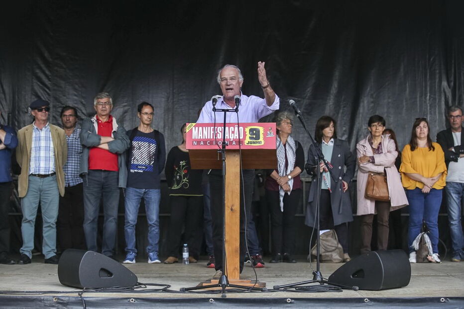 Milhares de pessoas desfilaram em Lisboa a exigir valorização do trabalho