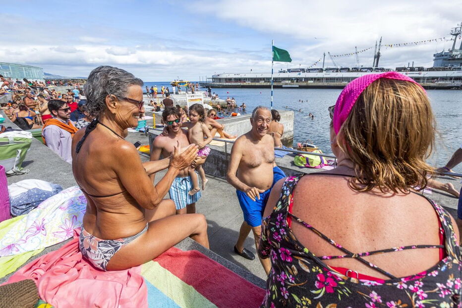 Marcelo vai a banhos nos Açores nas comemorações do 10 de Junho