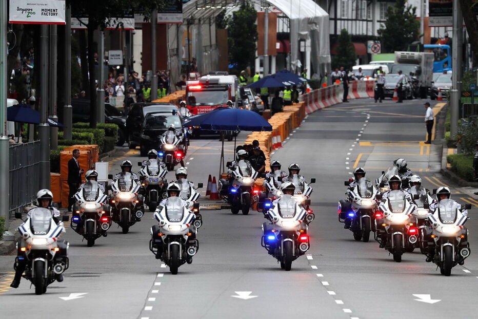 A comitiva de Kim Jong-un a caminho da cimeira em Singapura