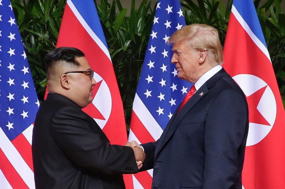 Trump cumprimenta Kim Jong-un em Singapura