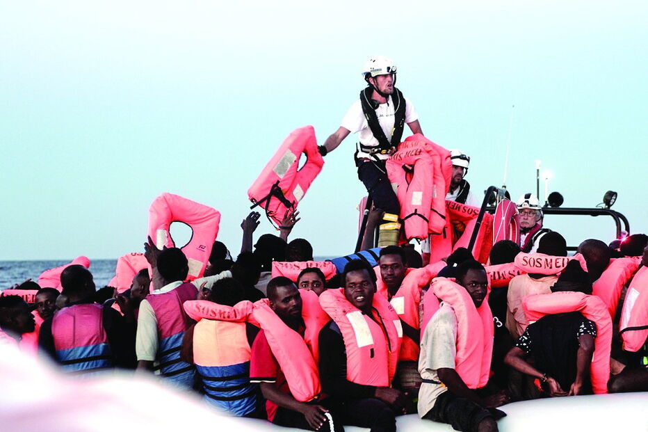 Migrantes salvos no Mediterrâneo foram recusados por Itália e por Malta