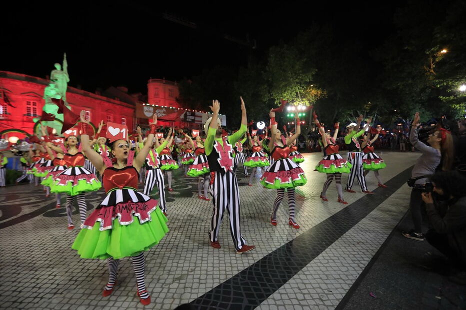 Marcha do Castelo desfila na Avenida