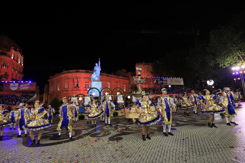 Marcha de São Domingos de Benfica desfila na Avenida