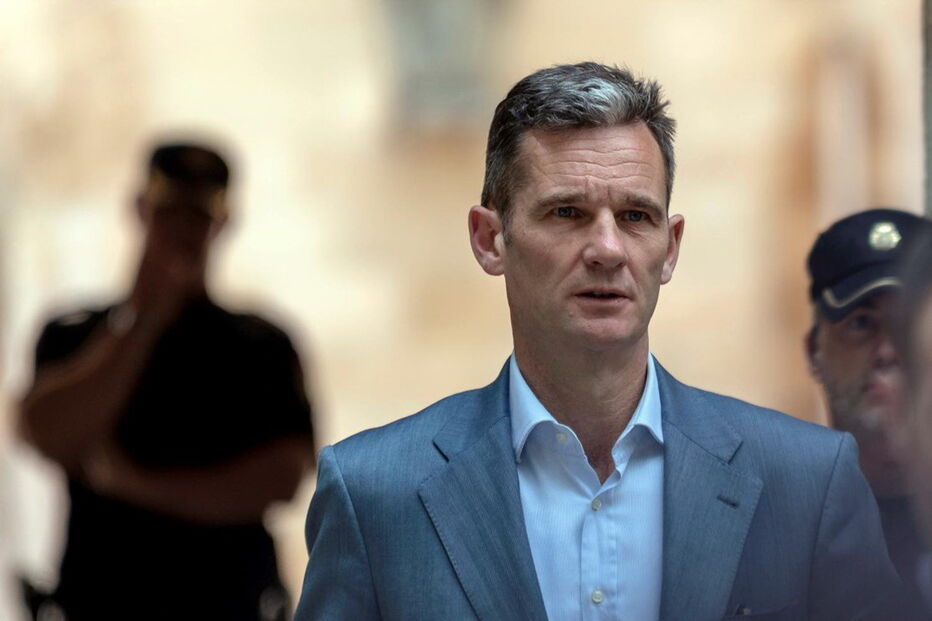 Iñaki Urdangarin foi condenado a cinco anos e dez meses de cadeia