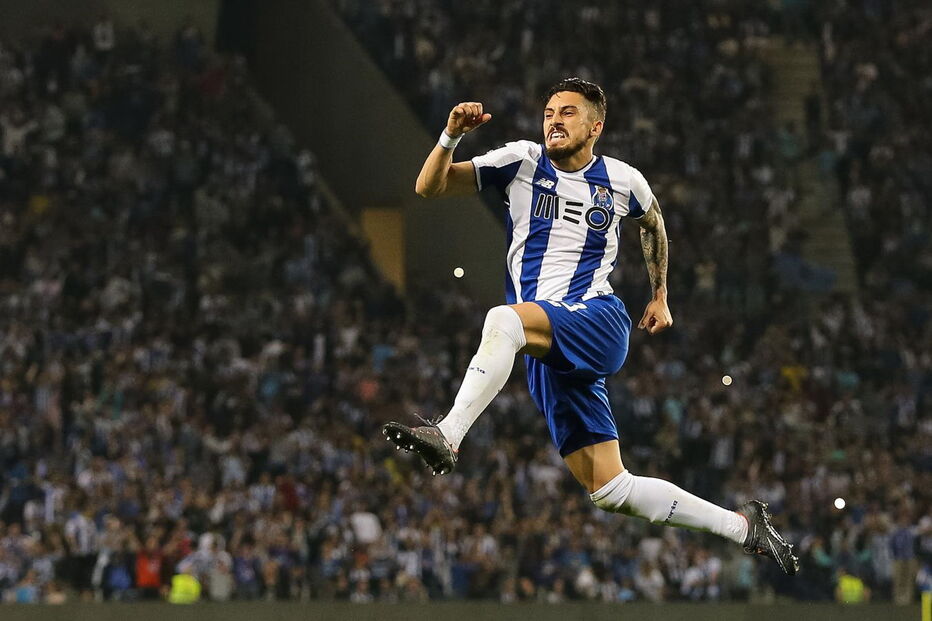 Alex Telles, jogador do FC Porto