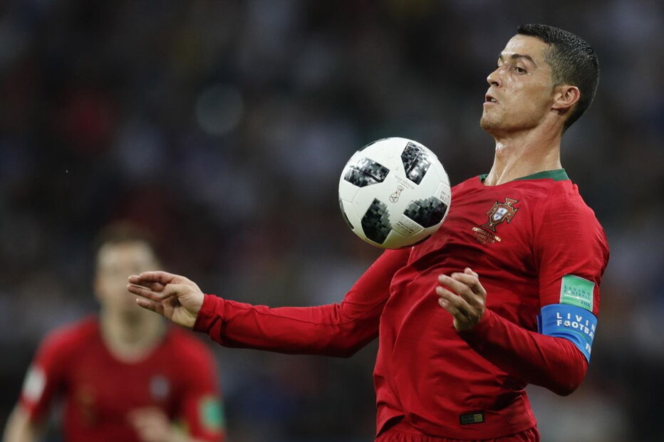 Ronaldo em ação no Portugal- Espanha, em Sochi