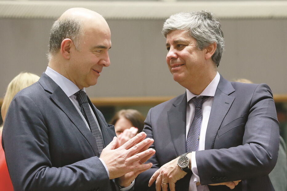 Mário Centeno com o comissário europeu Pierre Moscovici