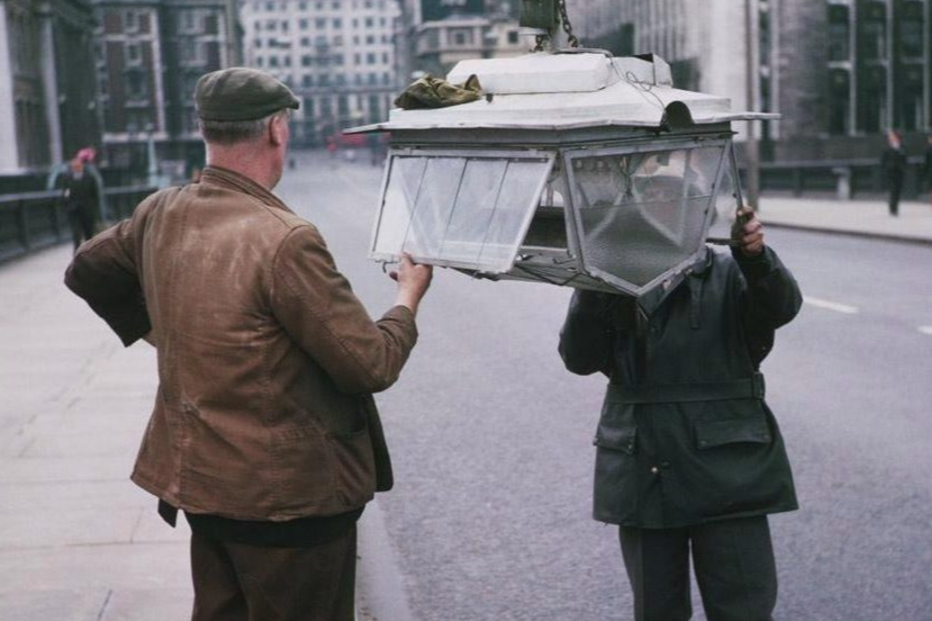 Londres foi uma das primeiras cidades a usar lâmpadas de gás em 1807