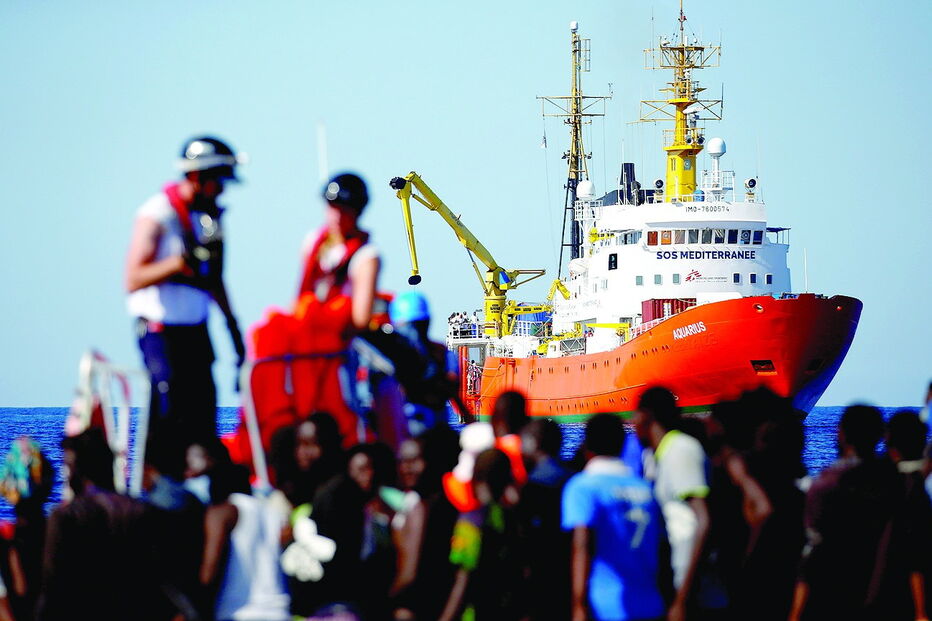 Navio Aquarius foi forçado a rumar a Espanha com centenas de migrantes a bordo, depois de Itália recusar recebê-los 
