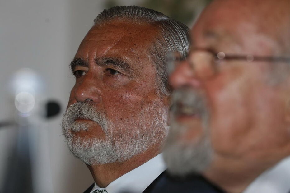 Artur Torres Pereira e a equipa que tomou posse da Comissão de Gestão do Sporting