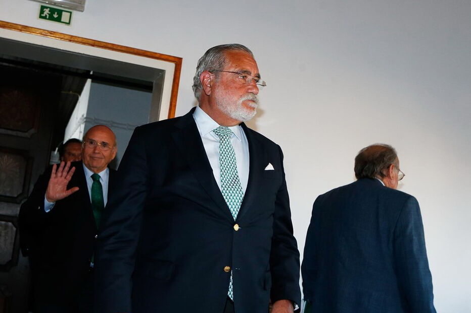 Artur Torres Pereira e a equipa que tomou posse da Comissão de Gestão do Sporting