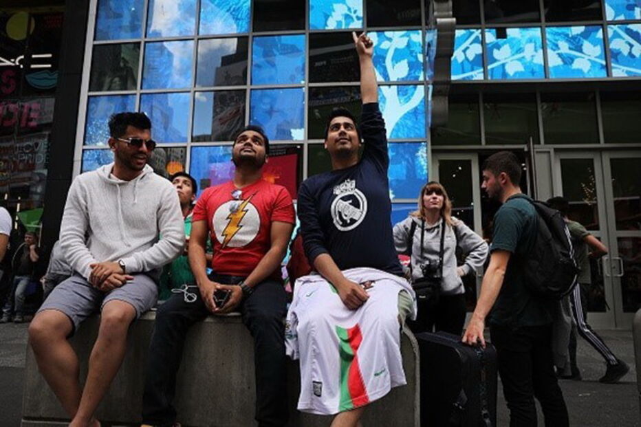 Livre de Ronaldo faz parar Times Square