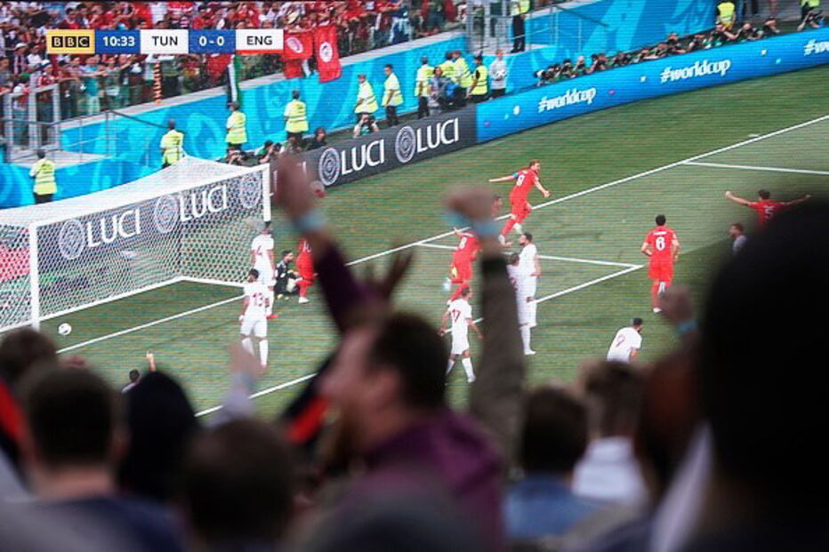 Inglaterra vence Tunísia