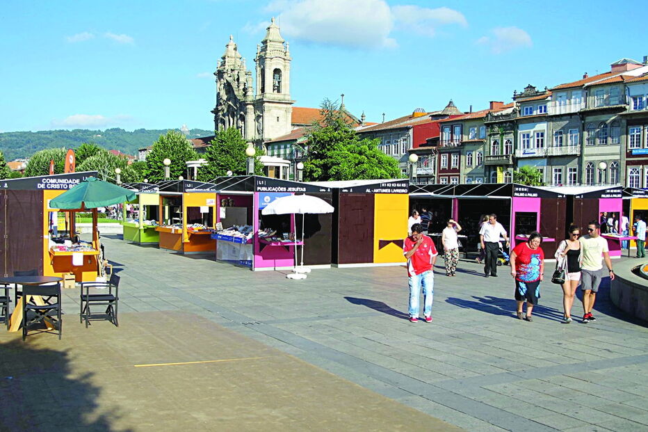 Feira do Livro de Braga deixa a avenida Central e instala-se no centro histórico para ficar mais acolhedora    