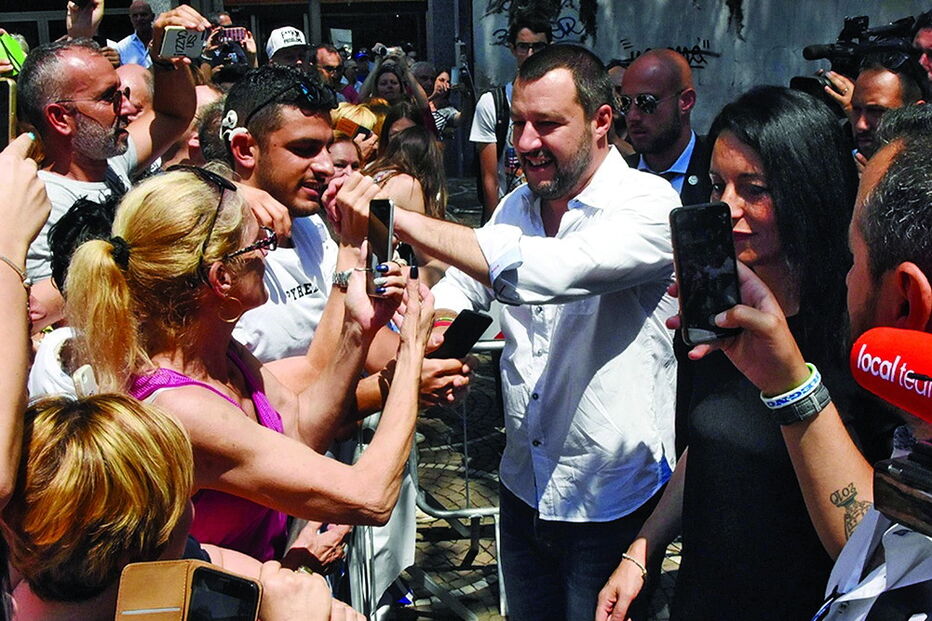 Matteo Salvini diz que ciganos em situação irregular no país serão expulsos