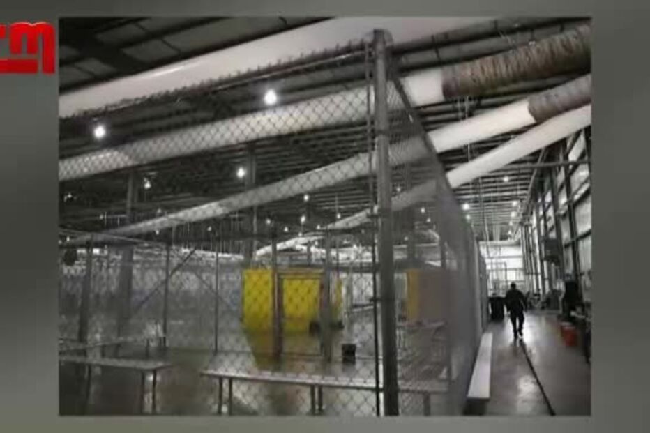 Crianças imigrantes presas em gaiolas