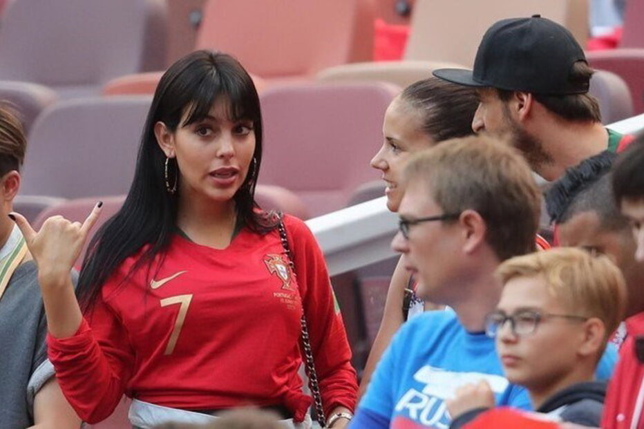 Georgina Rodríguez apoia seleção nacional e Ronaldo na Rússia