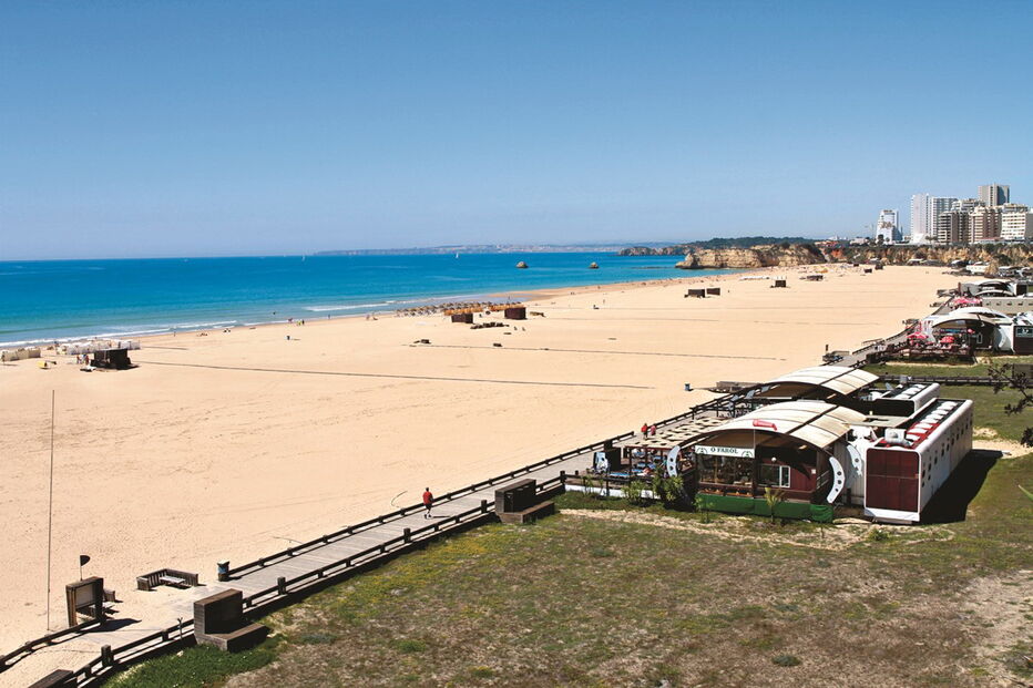 Areais algarvios foram reforçados durante os últimos meses com enchimentos em vários locais