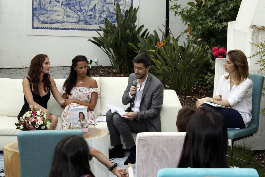 Sofia Ribeiro, Atriz, Livro, Confia