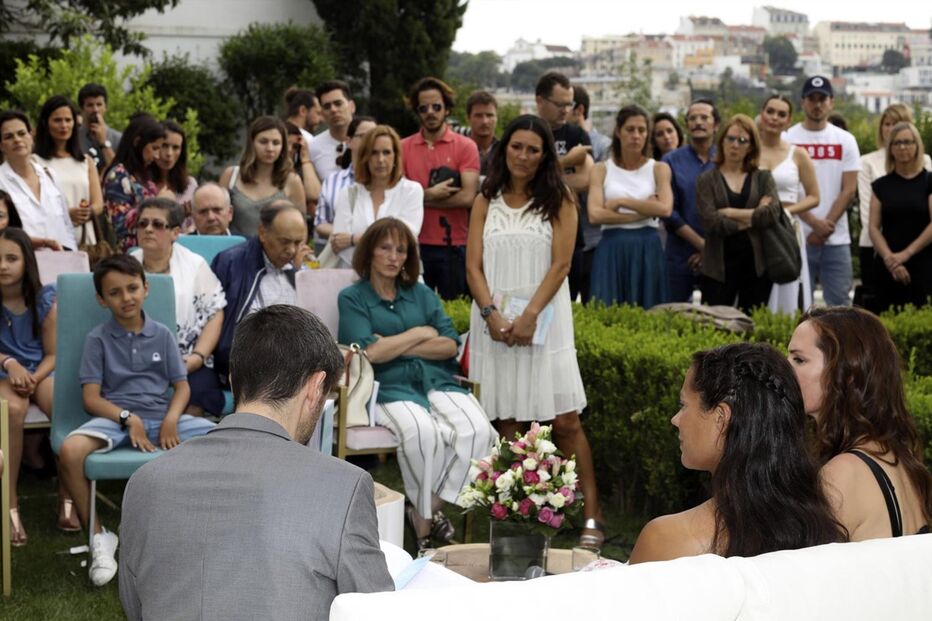 Sofia Ribeiro, Atriz, Livro, Confia