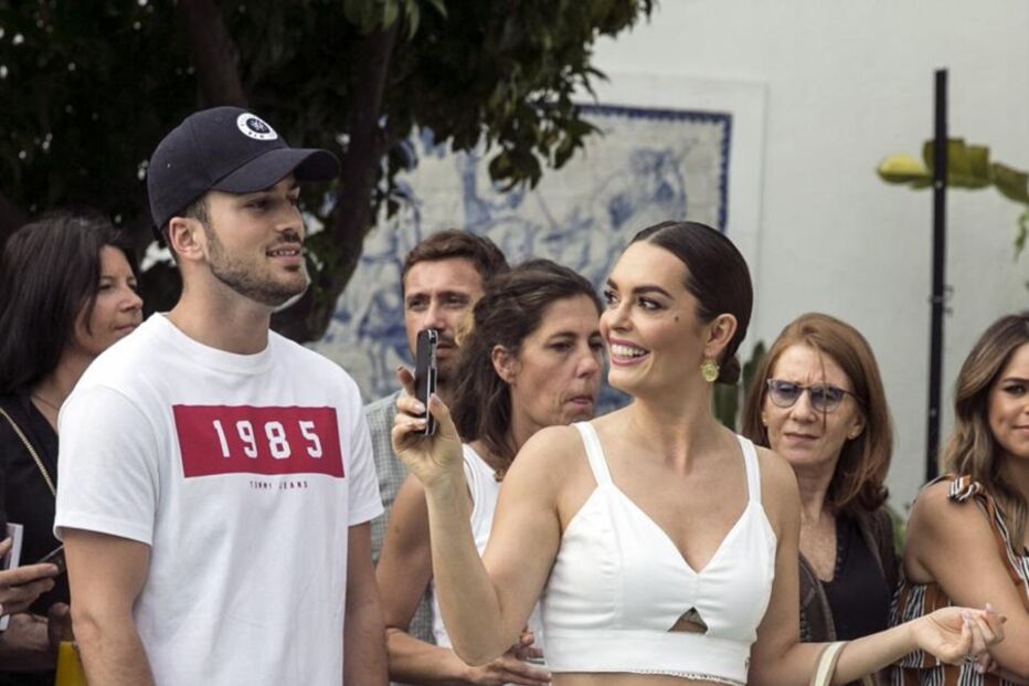 Sofia Ribeiro, Atriz, Livro, Confia