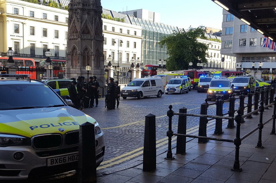 Estação de comboios em Londres evacuada por suspeita de bomba