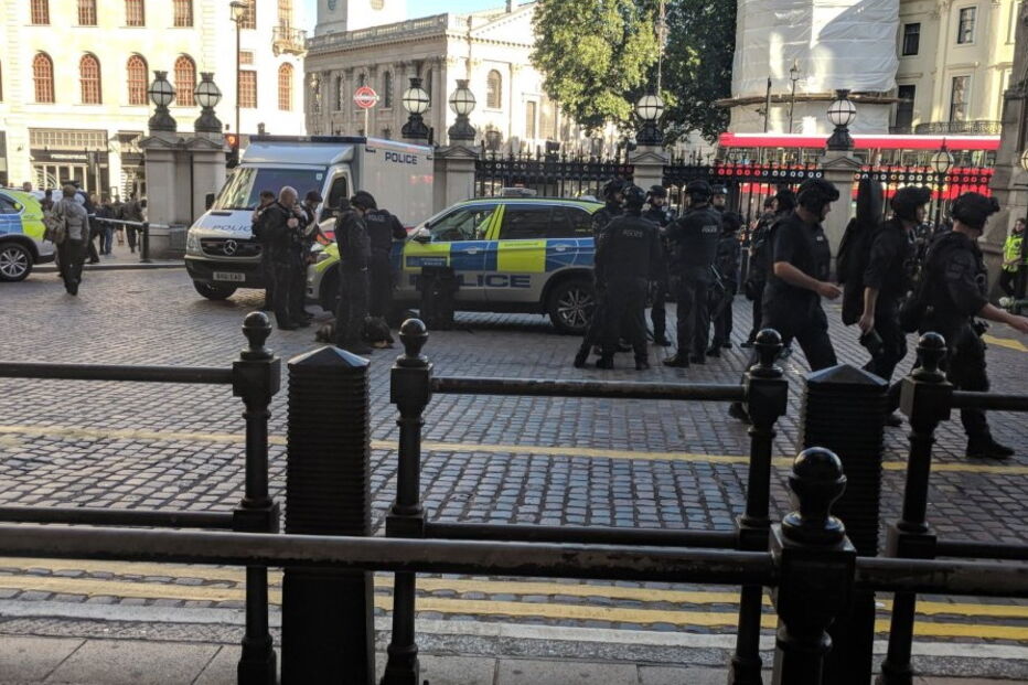  Estação de comboios em Londres evacuada por suspeita de bomba